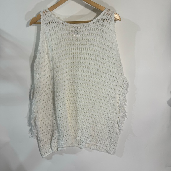 New Minnie Rose White Knit Sleeveless Top